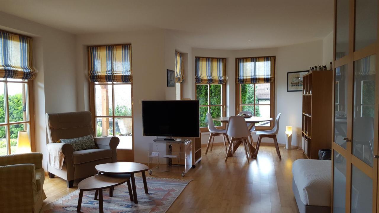 Suite mit Parkplatz Gebertingen Buitenkant foto
